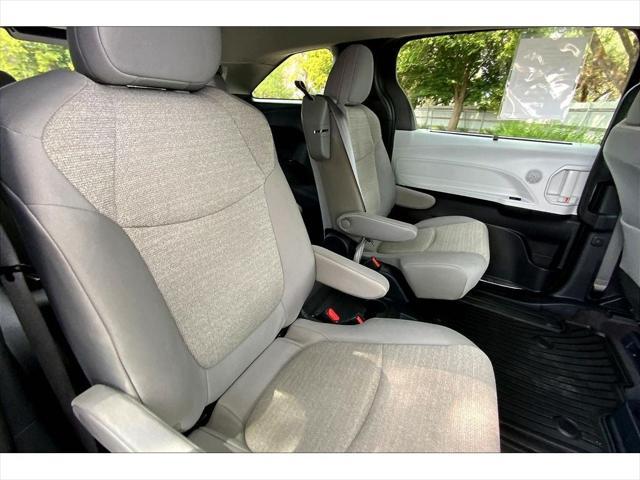 Photo of 2025 Magnetic Gray Metallic Toyota Sienna