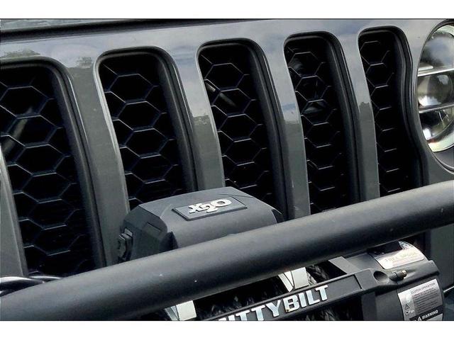 Photo of 2021 Sting-Gray Clearcoat Jeep Gladiator