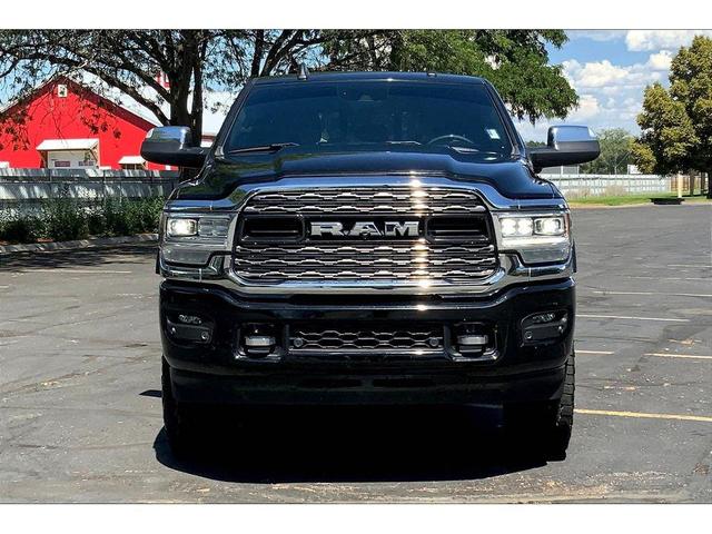Photo of 2021 Diamond Black Crystal Pearlcoat RAM 2500