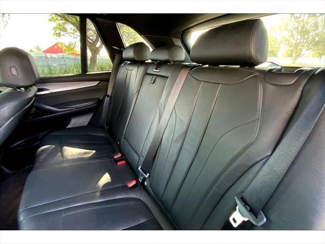 Photo of 2016 Carbon Black Metallic BMW X5