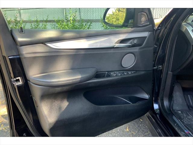 Photo of 2016 Carbon Black Metallic BMW X5