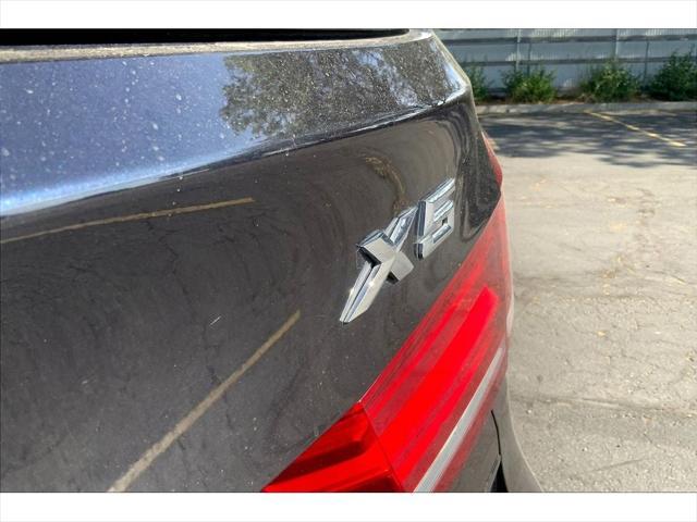 Photo of 2016 Carbon Black Metallic BMW X5