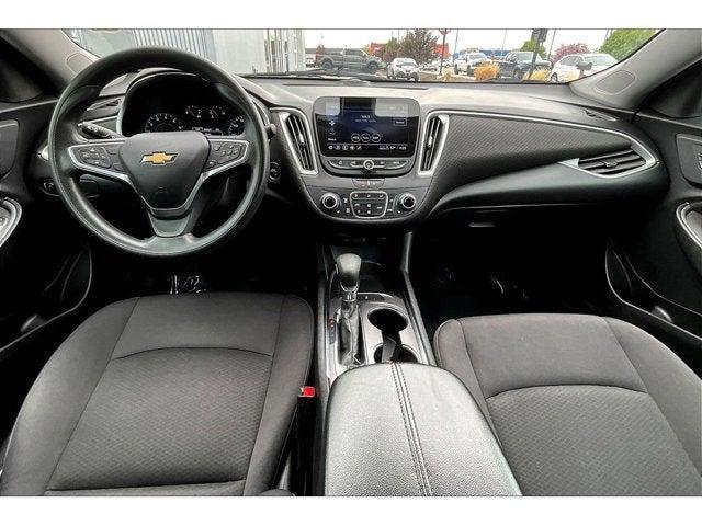 Photo of 2022 Mineral Gray Metallic Chevrolet Malibu