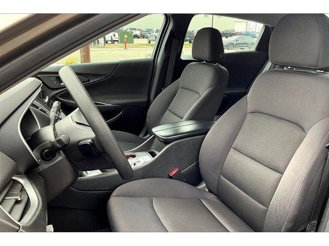 Photo of 2022 Mineral Gray Metallic Chevrolet Malibu