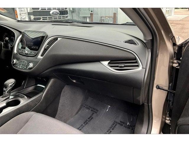 Photo of 2022 Mineral Gray Metallic Chevrolet Malibu