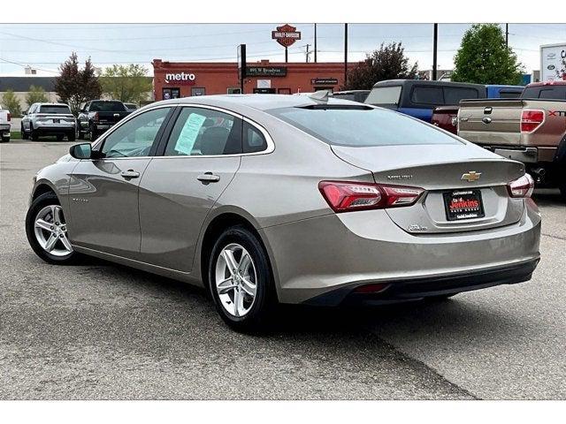 Photo of 2022 Mineral Gray Metallic Chevrolet Malibu