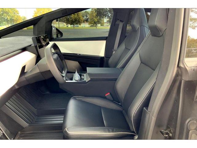 Photo of 2024 Stainless Steel Tesla Cybertruck