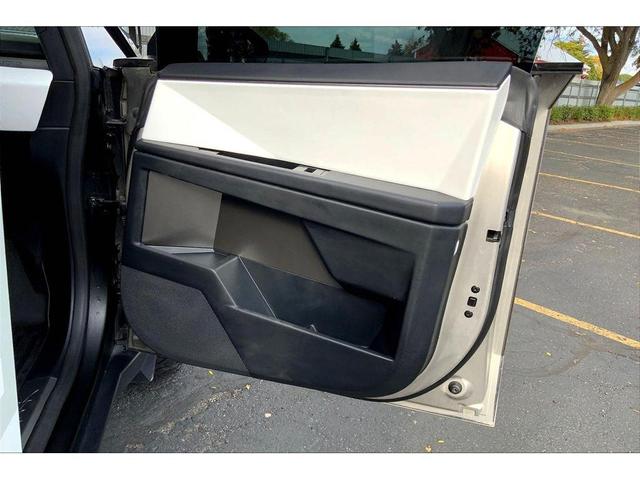 Photo of 2024 Stainless Steel Tesla Cybertruck