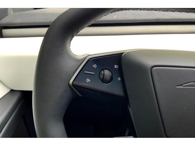Photo of 2024 Stainless Steel Tesla Cybertruck