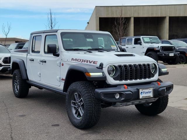 Photo of 2025 Bright White Clearcoat Jeep Gladiator