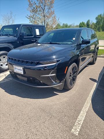 2024 Jeep Wagoneer S