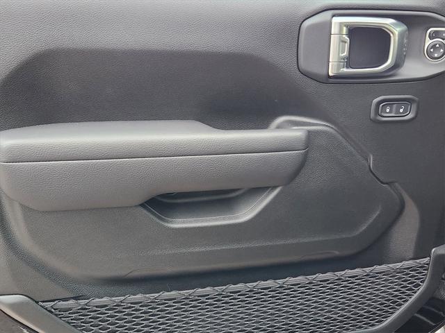 Photo of 2025 Black Clearcoat Jeep Wrangler 4xe