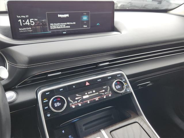 Photo of 2024 Vik Black Genesis GV80