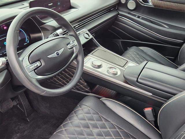 Photo of 2024 Vik Black Genesis GV80