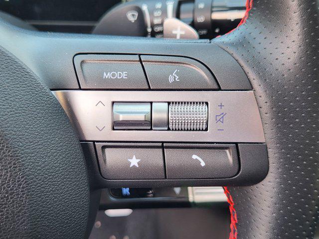 Photo of 2024 Abyss Black Pearl Hyundai KONA