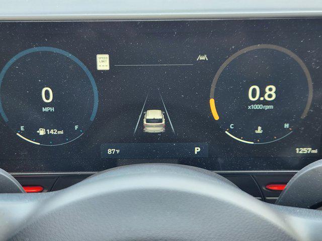 Photo of 2024 Abyss Black Pearl Hyundai KONA