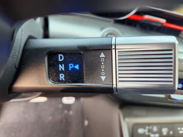 Photo of 2024 Abyss Black Pearl Hyundai KONA