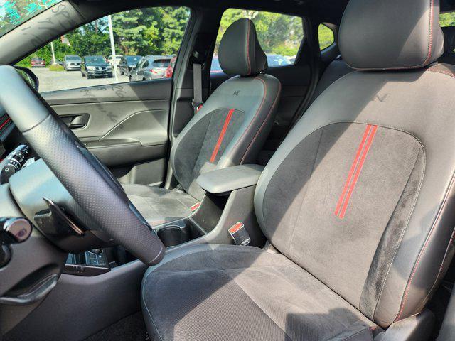 Photo of 2024 Abyss Black Pearl Hyundai KONA