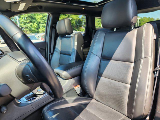 Photo of 2021 Slate Blue Pearlcoat Jeep Grand Cherokee