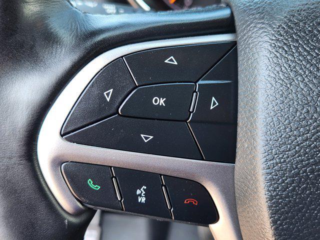 Photo of 2021 Slate Blue Pearlcoat Jeep Grand Cherokee