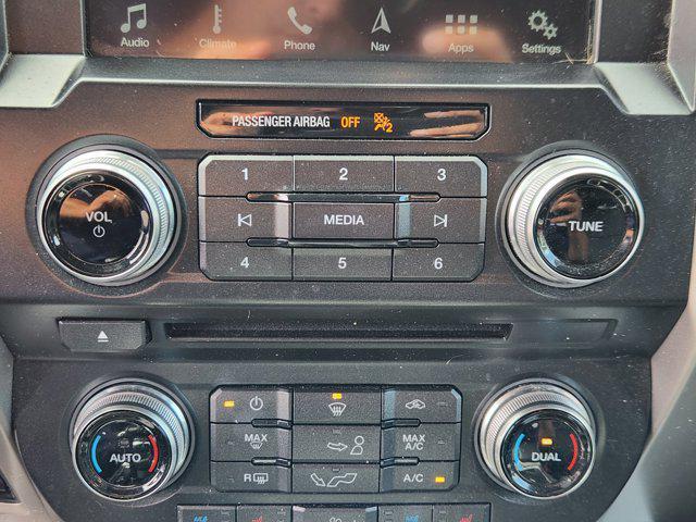 Photo of 2017 Magnetic Metallic [Gray] Ford F-150