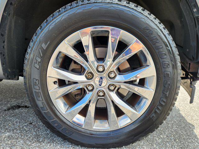 Photo of 2017 Magnetic Metallic [Gray] Ford F-150