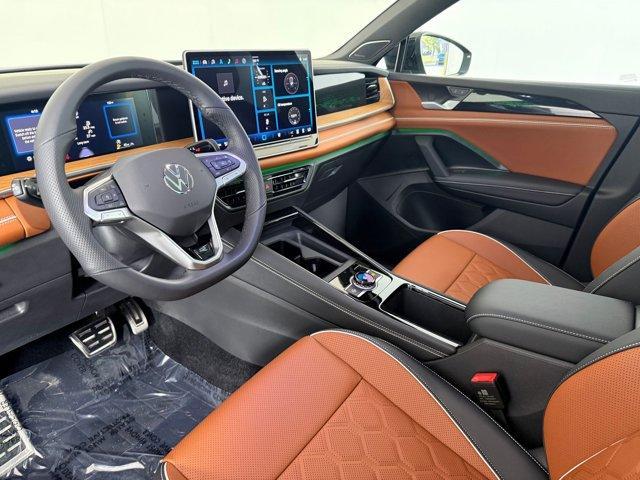 Photo of 2025 Avocado Green w/Deep Black Roof Volkswagen Tiguan