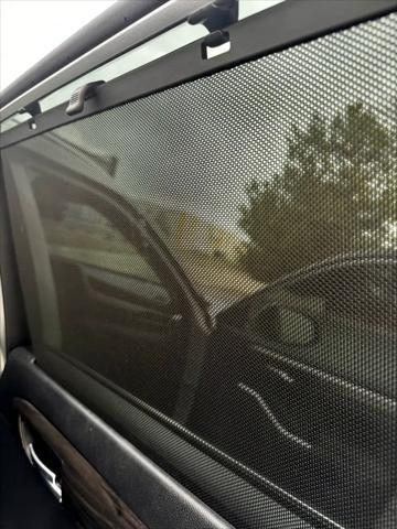 Photo of 2023 Celestial Silver Metallic Toyota Highlander Hybrid