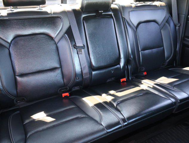 Photo of 2025 Diamond Black Crystal Pearlcoat RAM 1500
