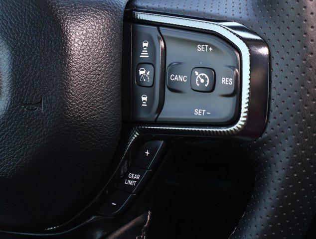 Photo of 2025 Diamond Black Crystal Pearlcoat RAM 1500