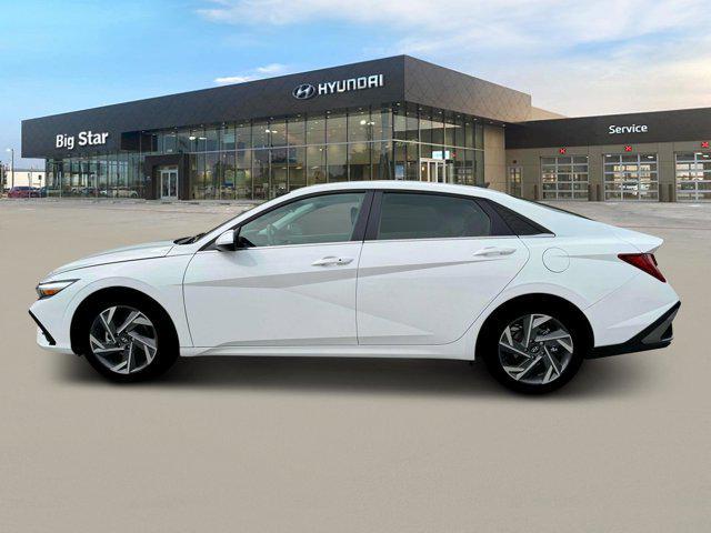 Photo of 2025 Serenity White Hyundai ELANTRA