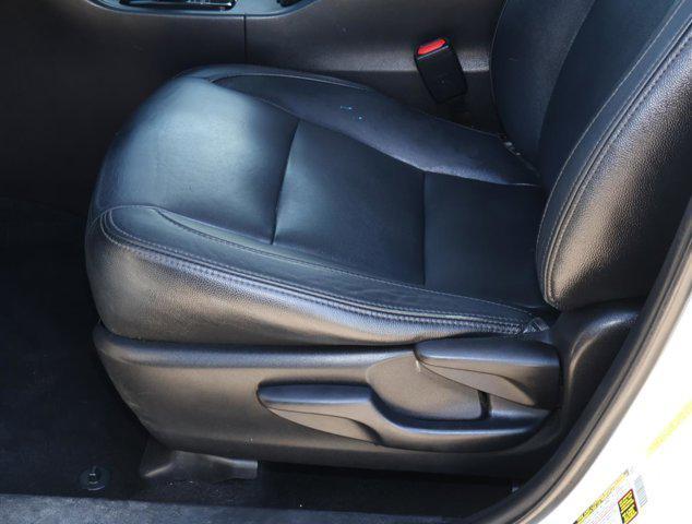 Photo of 2019 Blizzard Pearl Toyota Highlander