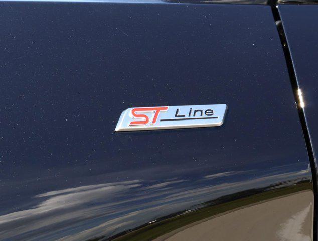 Photo of 2025 Agate Black Metallic Ford Explorer