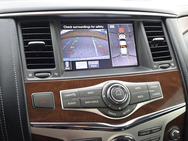 Photo of 2018 Liquid Platinum INFINITI QX80