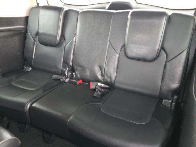 Photo of 2018 Liquid Platinum INFINITI QX80