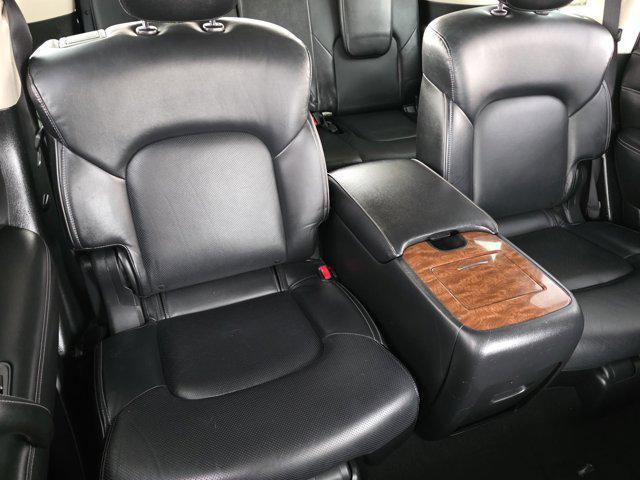 Photo of 2018 Liquid Platinum INFINITI QX80