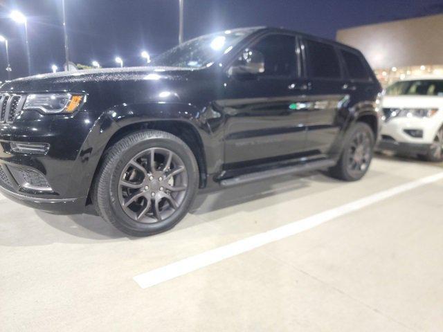 Photo of 2020 Diamond Black Crystal Pearlcoat Jeep Grand Cherokee