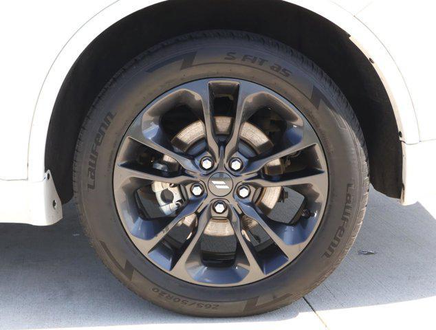 Photo of 2021 White Knuckle Clearcoat Dodge Durango