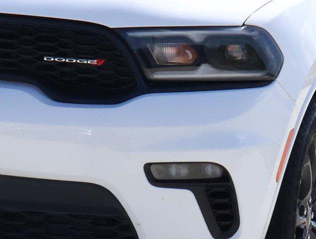 Photo of 2021 White Knuckle Clearcoat Dodge Durango
