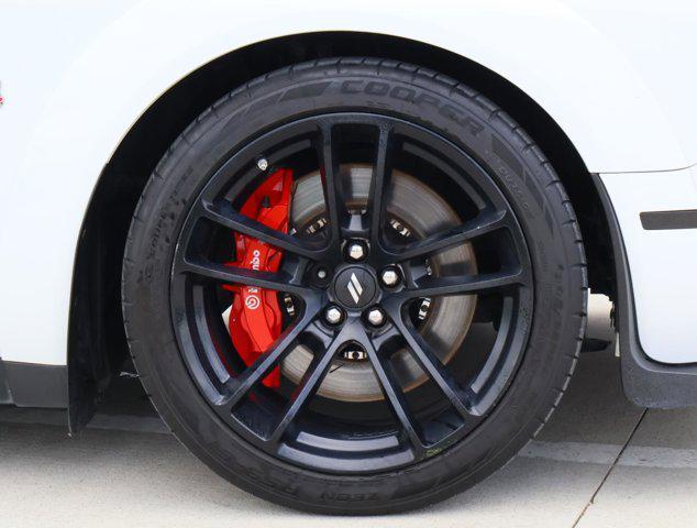 Photo of 2020 White Knuckle Clearcoat Dodge Challenger
