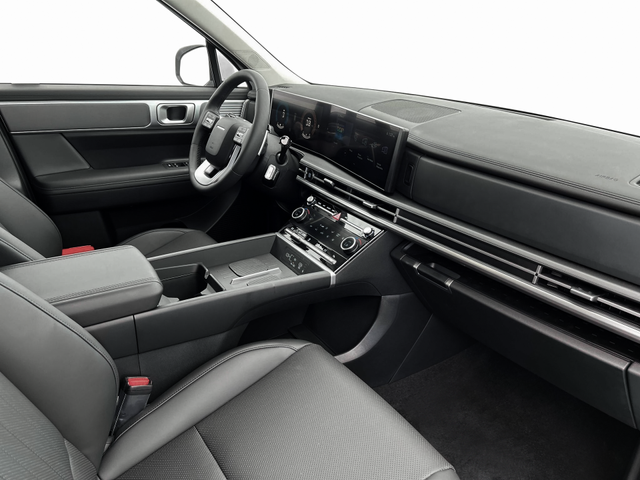 Photo of 2025 Shimmering Silver Hyundai SANTA FE