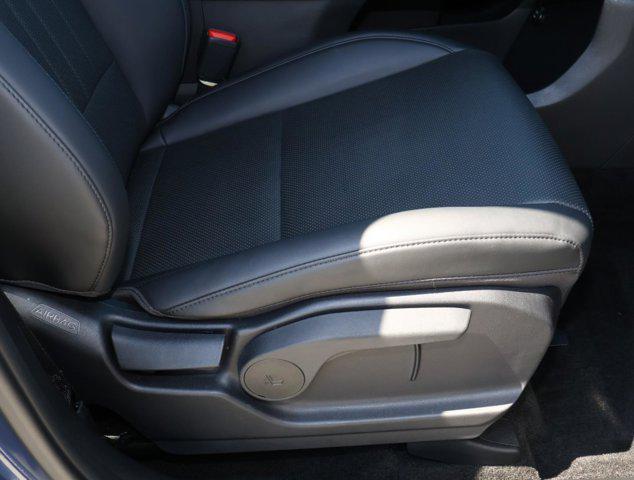 Photo of 2025 Atlantis Blue Hyundai SANTA FE