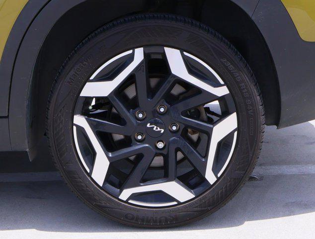 Photo of 2024 Valais Green Kia Seltos