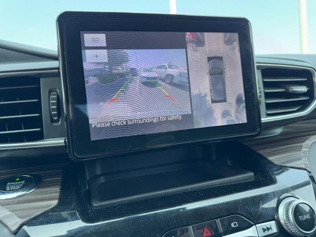 Photo of 2021 Carbonized Gray Metallic Ford Explorer
