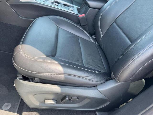 Photo of 2021 Carbonized Gray Metallic Ford Explorer
