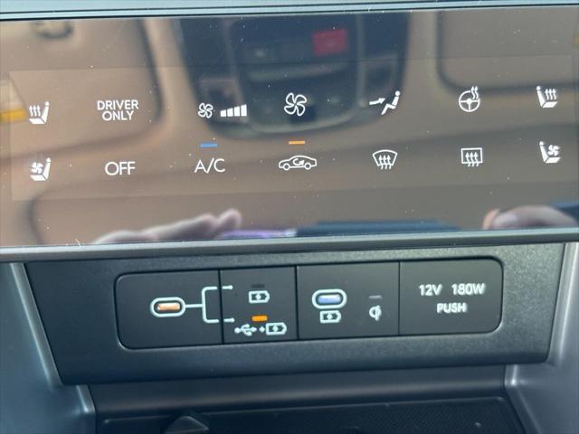 Photo of 2025 Abyss Black Hyundai SONATA Hybrid