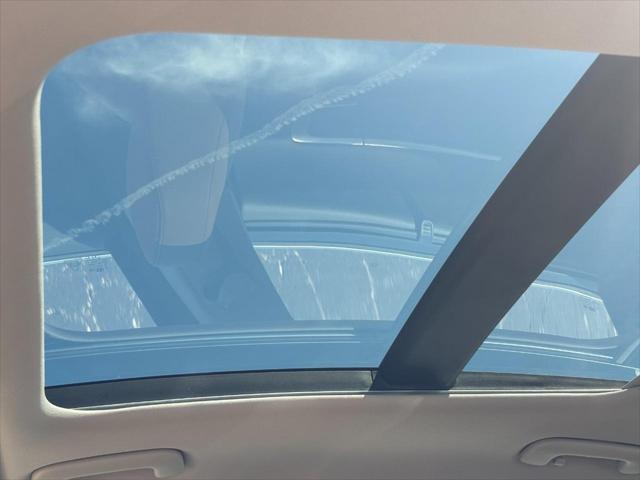 Photo of 2025 Abyss Black Hyundai SONATA Hybrid