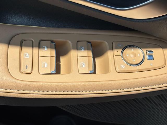 Photo of 2025 Abyss Black Hyundai SONATA Hybrid