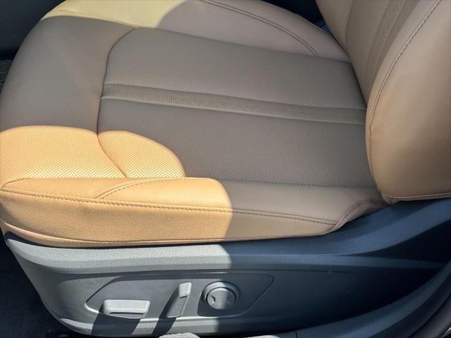 Photo of 2025 Abyss Black Hyundai SONATA Hybrid