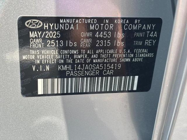 Photo of 2025 Aero Silver Hyundai SONATA